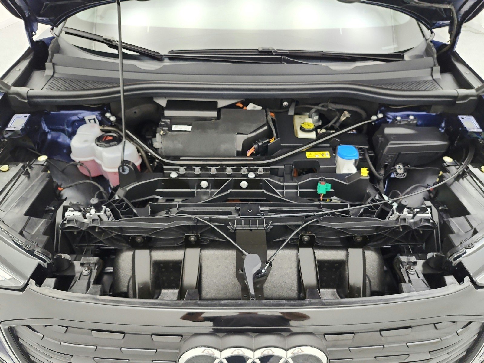 Used 2023 Navarra Blue Metallic Audi Premium Plus 50 quattro image 25