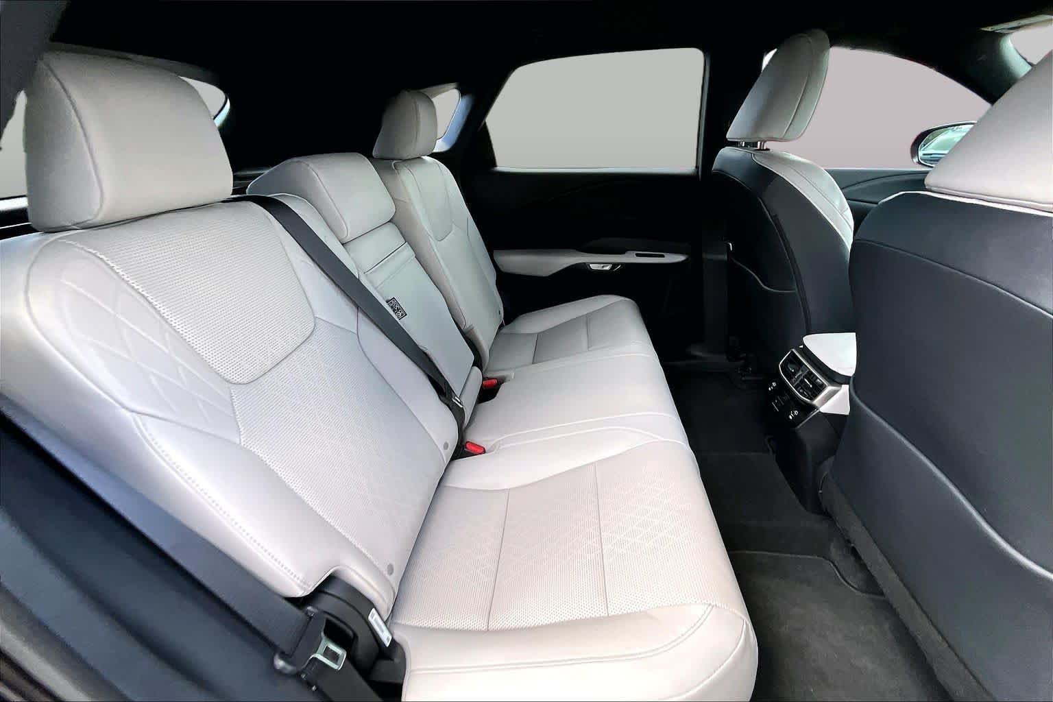 Used 2026 Nightfall Mica Lexus Premium+ image 18