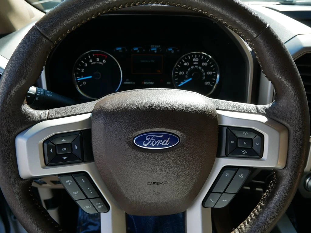 Used 2019 Silver Ford Lariat image 27