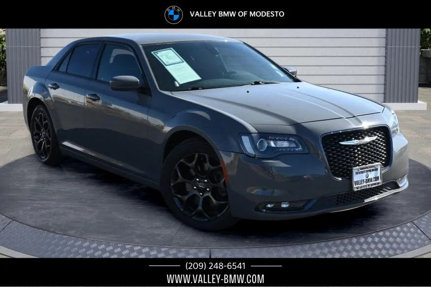 2019 Chrysler 300