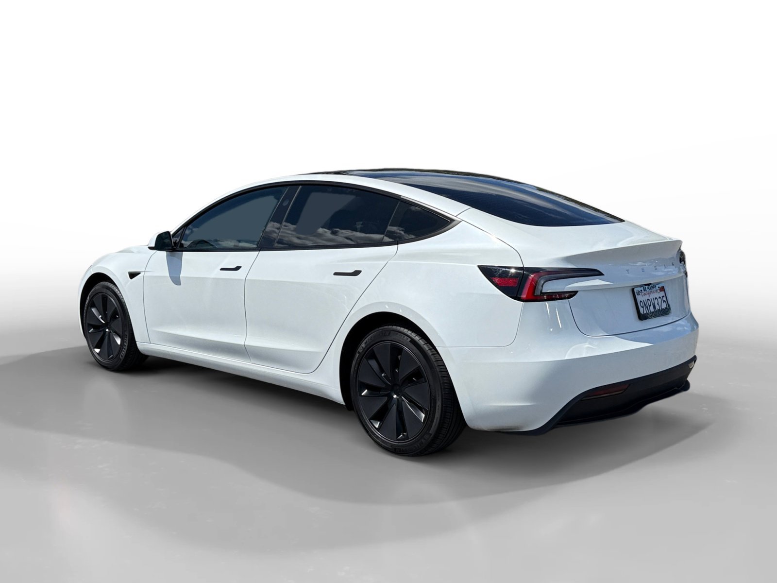 Used 2024 Pearl White Multi-Coat Tesla Base image 3