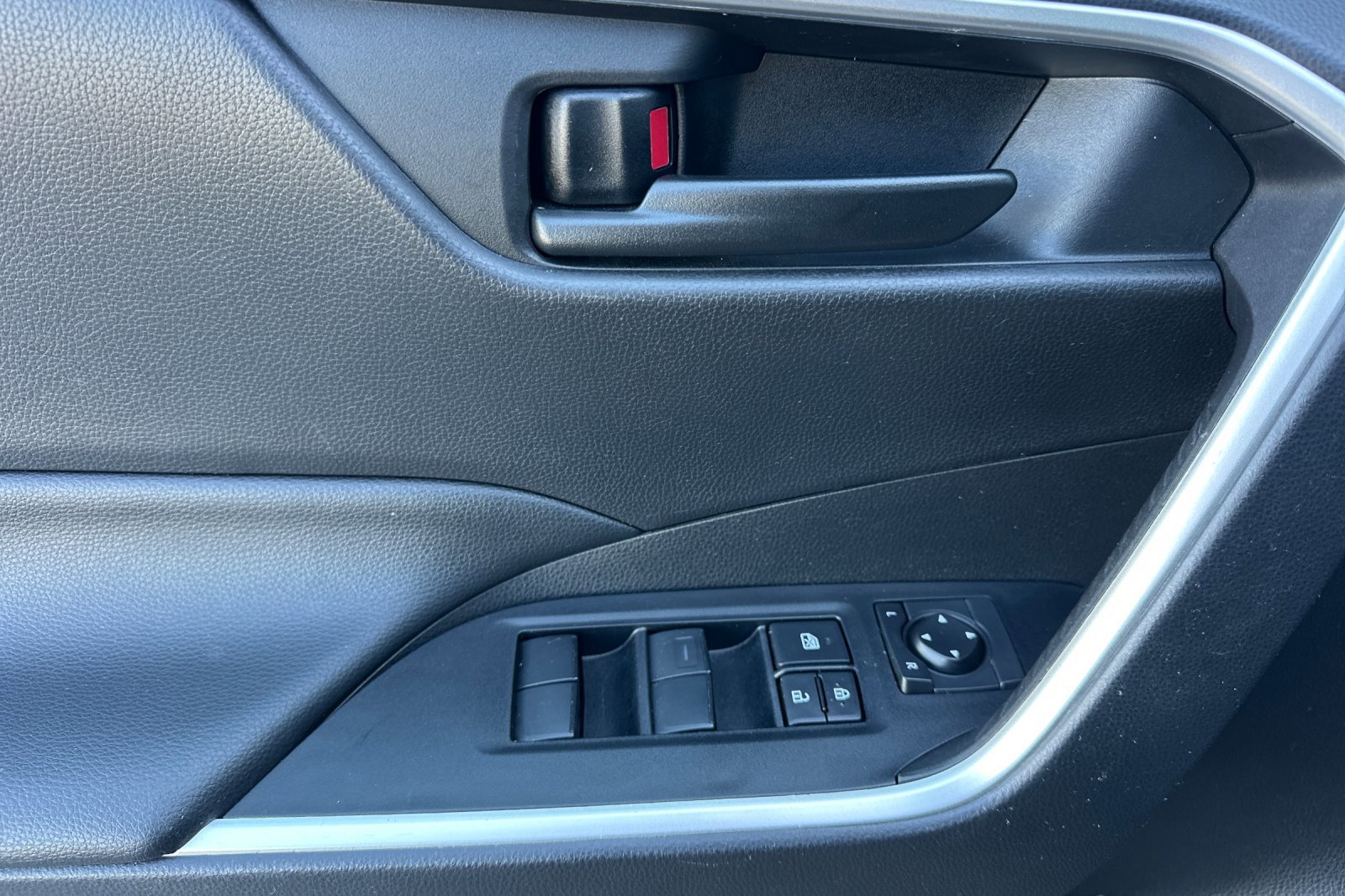 Used 2021 Magnetic Gray Metallic Toyota Hybrid LE image 11