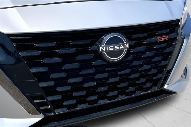 2024 Nissan Altima SR - Photo 34