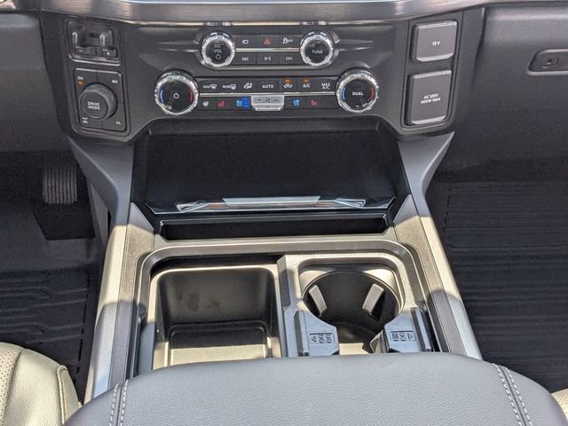 New 2026 Star White Metallic Tri-Coat Ford F-250® Lariat® image 21