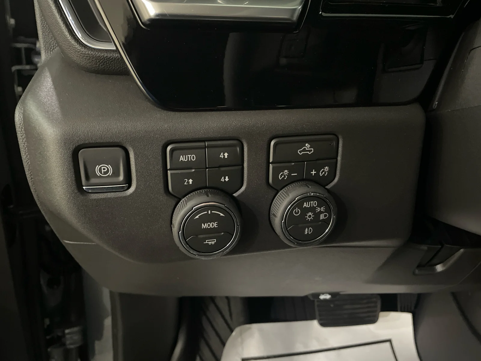 2026 Chevrolet Silverado 1500 LT Trail Boss - Photo 12