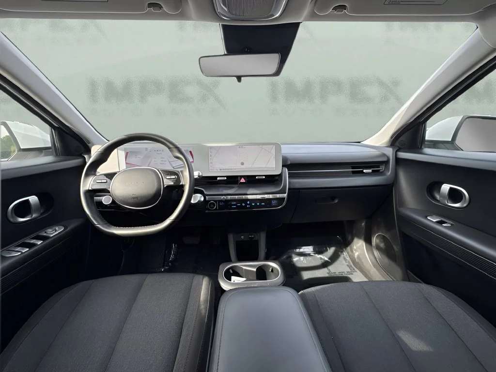 Used 2023 White Hyundai SE Standard Range image 12