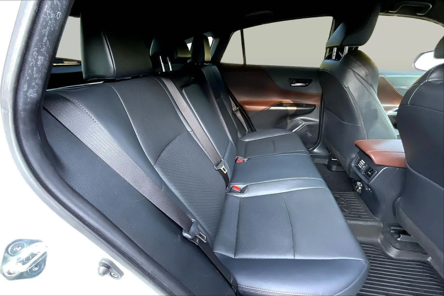 Used 2023 Wind Chill Pearl Toyota Limited image 20