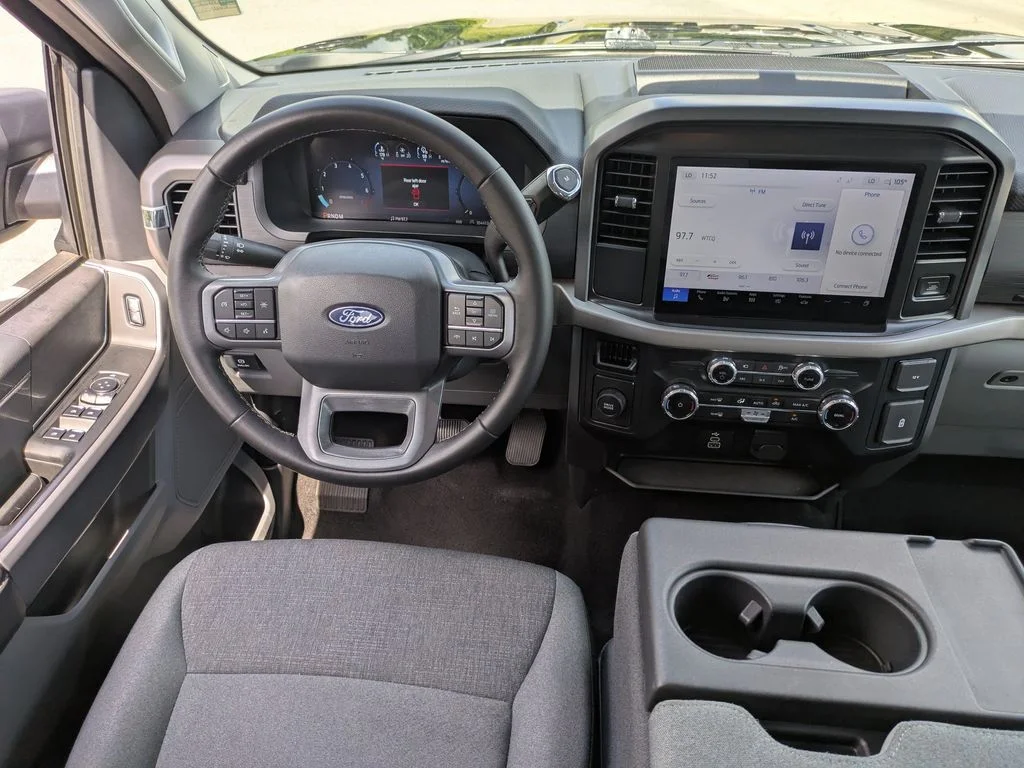 Used 2025 Black Ford XLT image 16