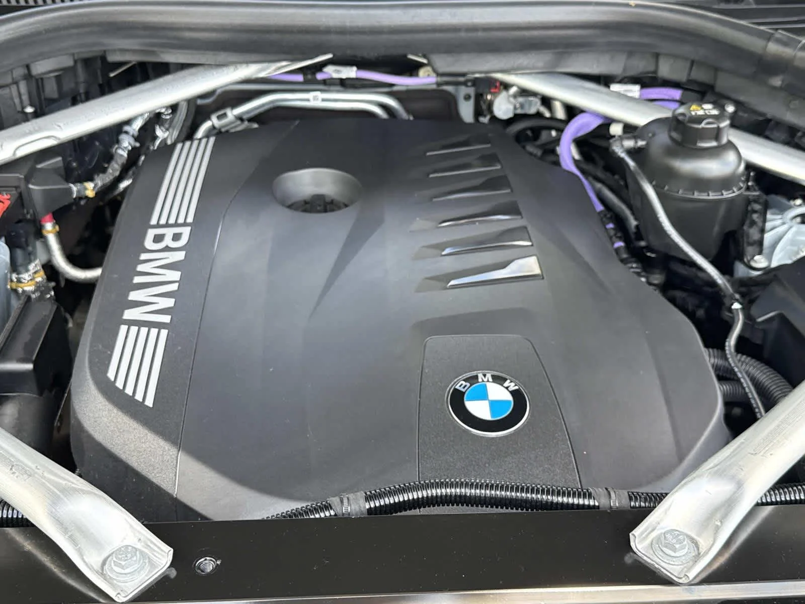 Used 2026 Brooklyn Grey Metallic BMW xDrive40i image 13