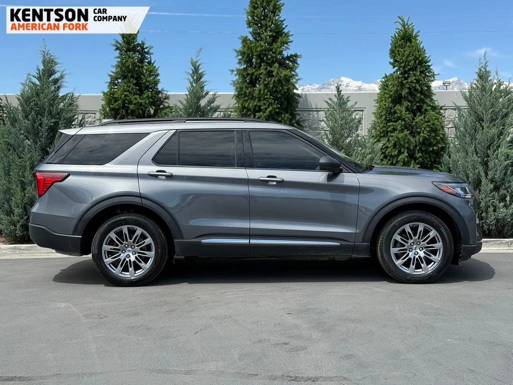 Used 2025 Gray Ford Active image 8