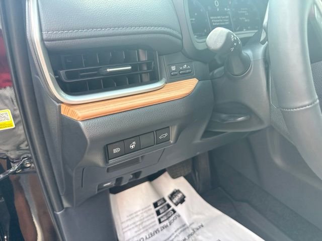 Used 2025 Black Toyota Platinum image 32