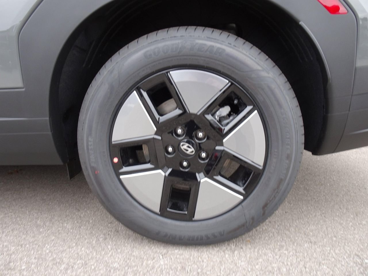 New 2026 Gray Hyundai SE image 20