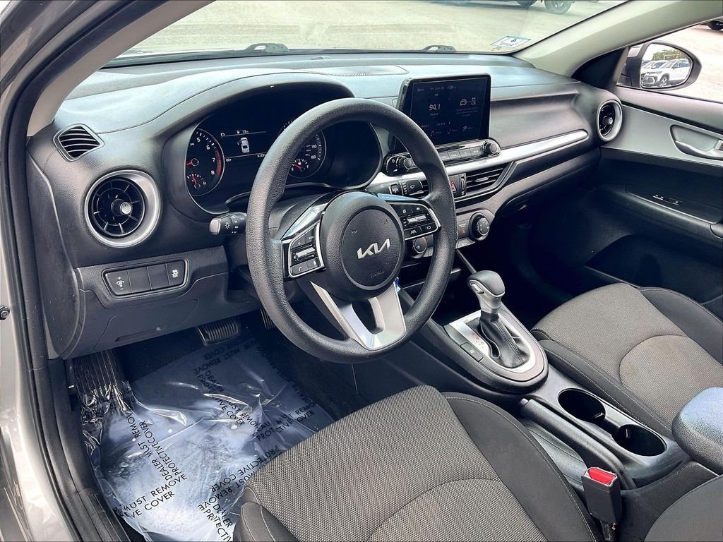 Used 2024 Steel Gray Kia LXS image 8