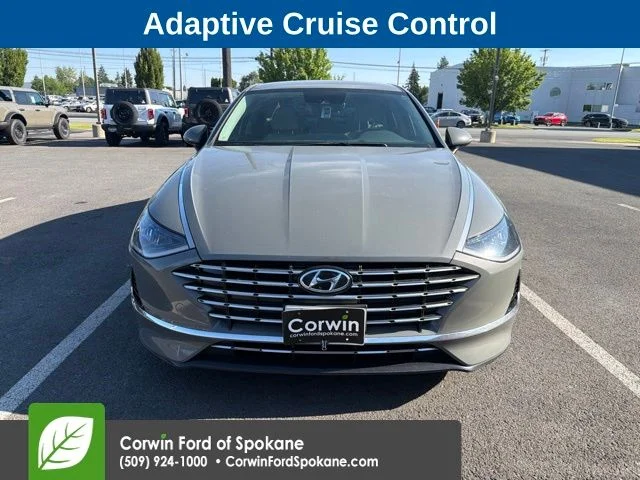 Used 2020 Hampton Gray Hyundai SEL image 2