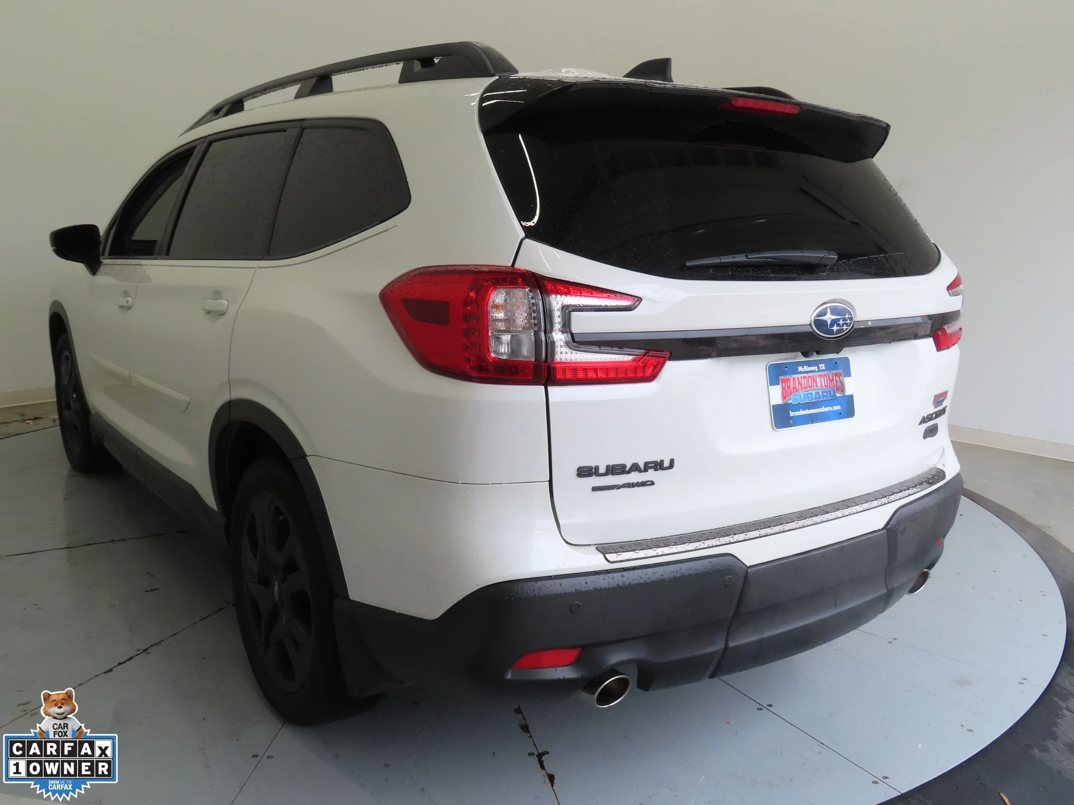 Used 2025 White Subaru Onyx Edition image 6
