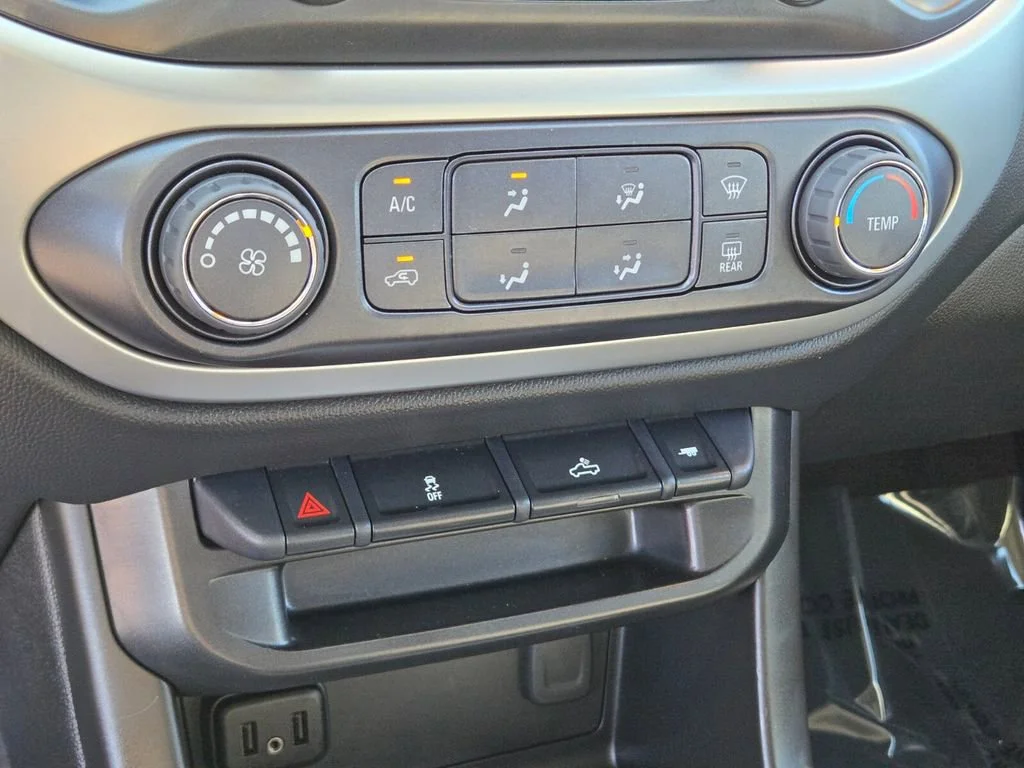 Used 2022 Black Chevrolet LT image 21