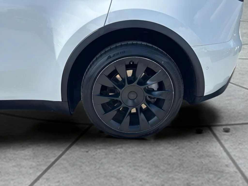 Used 2022 White Tesla Long Range image 31