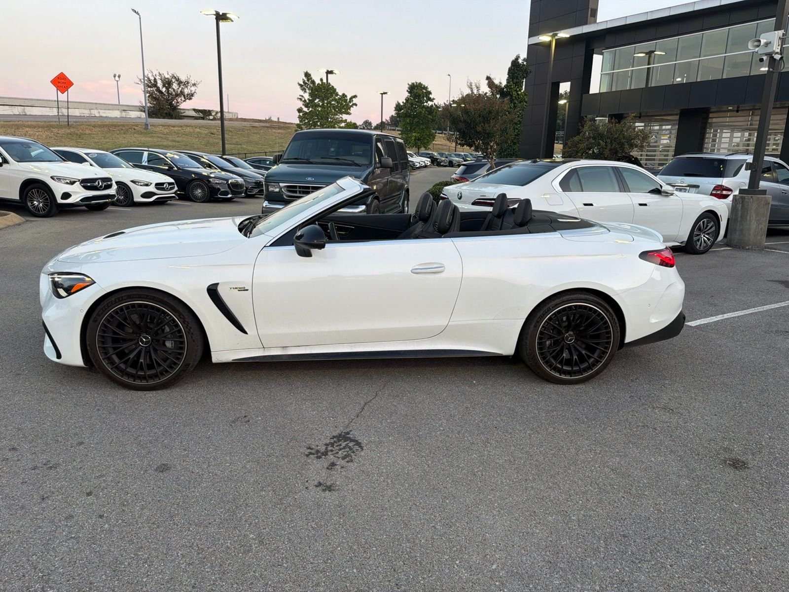 Certified Used 2025 MANUFAKTUR Moonlight Whit Mercedes-Benz CLE 53 AMG® image 12