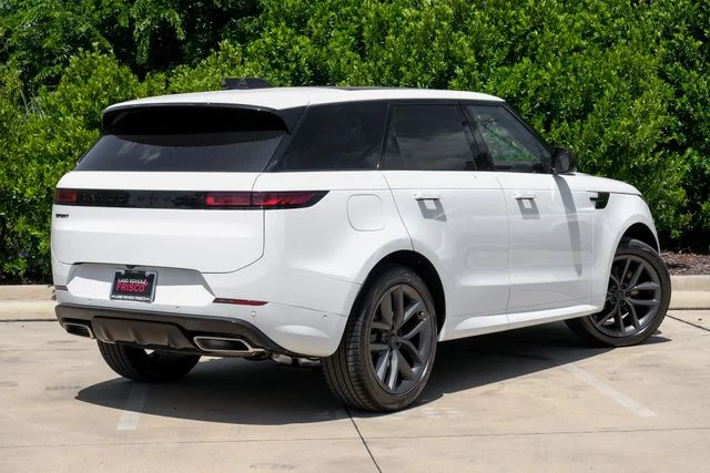 New 2026 Fuji White Land Rover Dynamic SE image 9