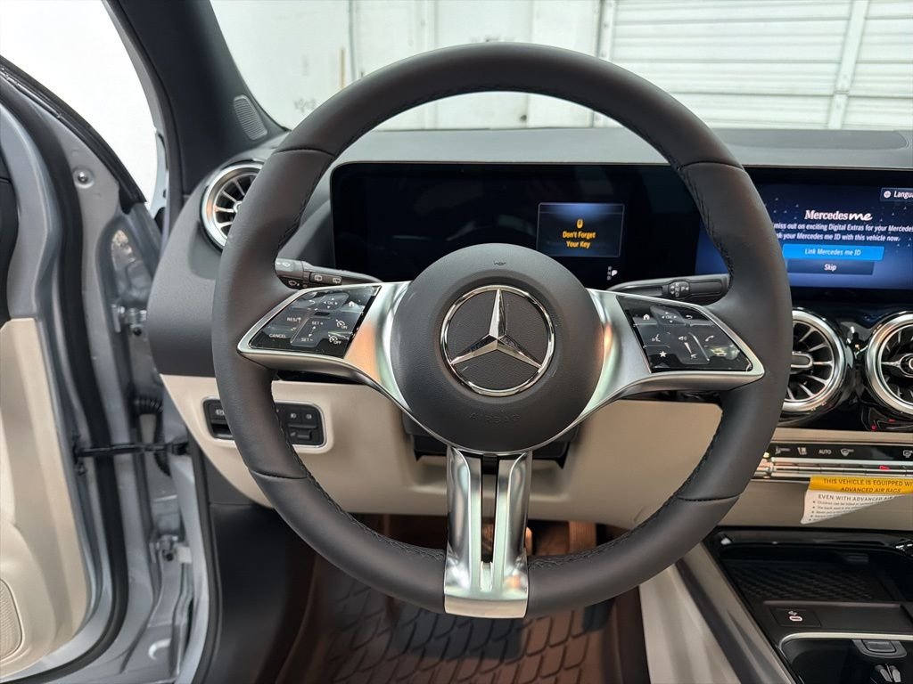 Used 2026 Silver Mercedes-Benz GLA 250 image 15