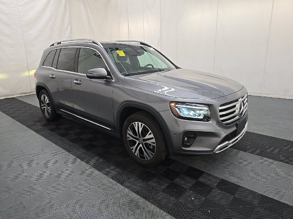 Certified Used 2024 Gray Mercedes-Benz GLB 250 image 3