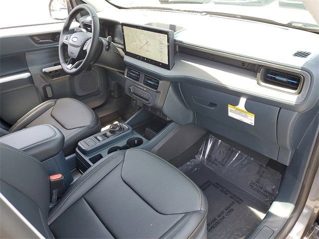 New 2025 Carbonized Gray Metallic Ford Lobo™ image 13