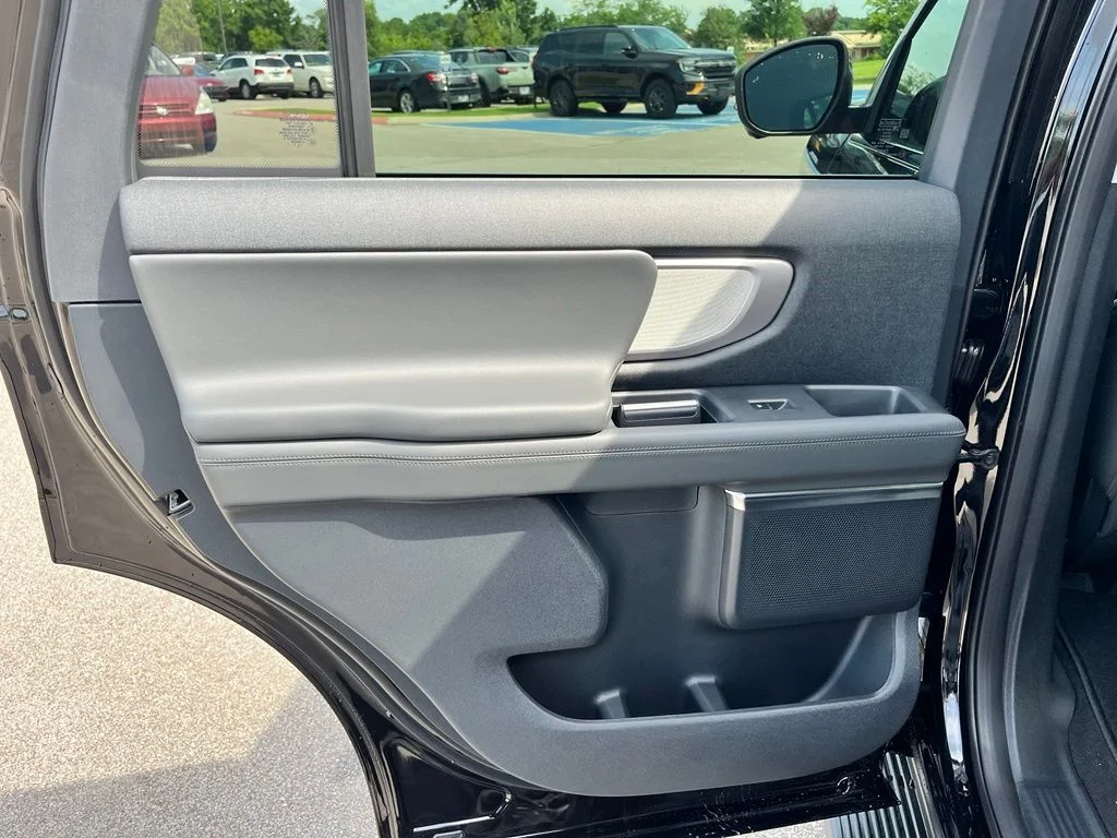 New 2027 Black Ford Active image 9
