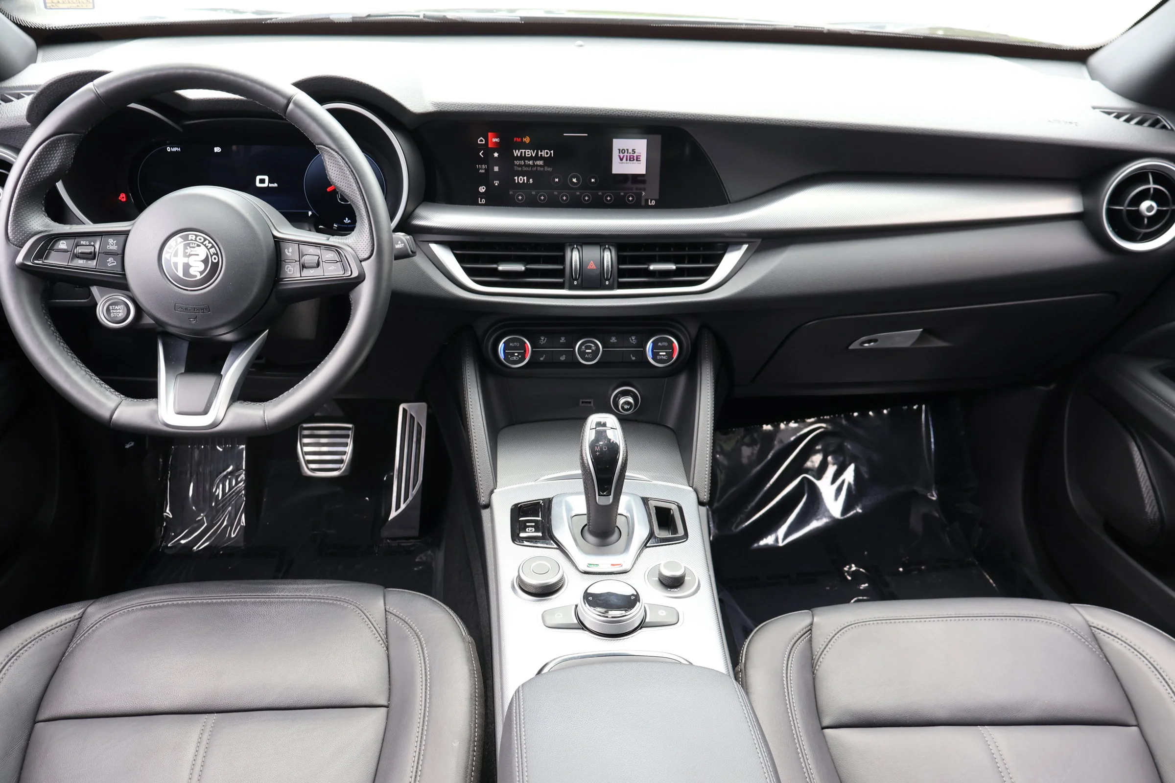 Used 2024 Vulcano Black Metallic Alfa Romeo Ti image 18