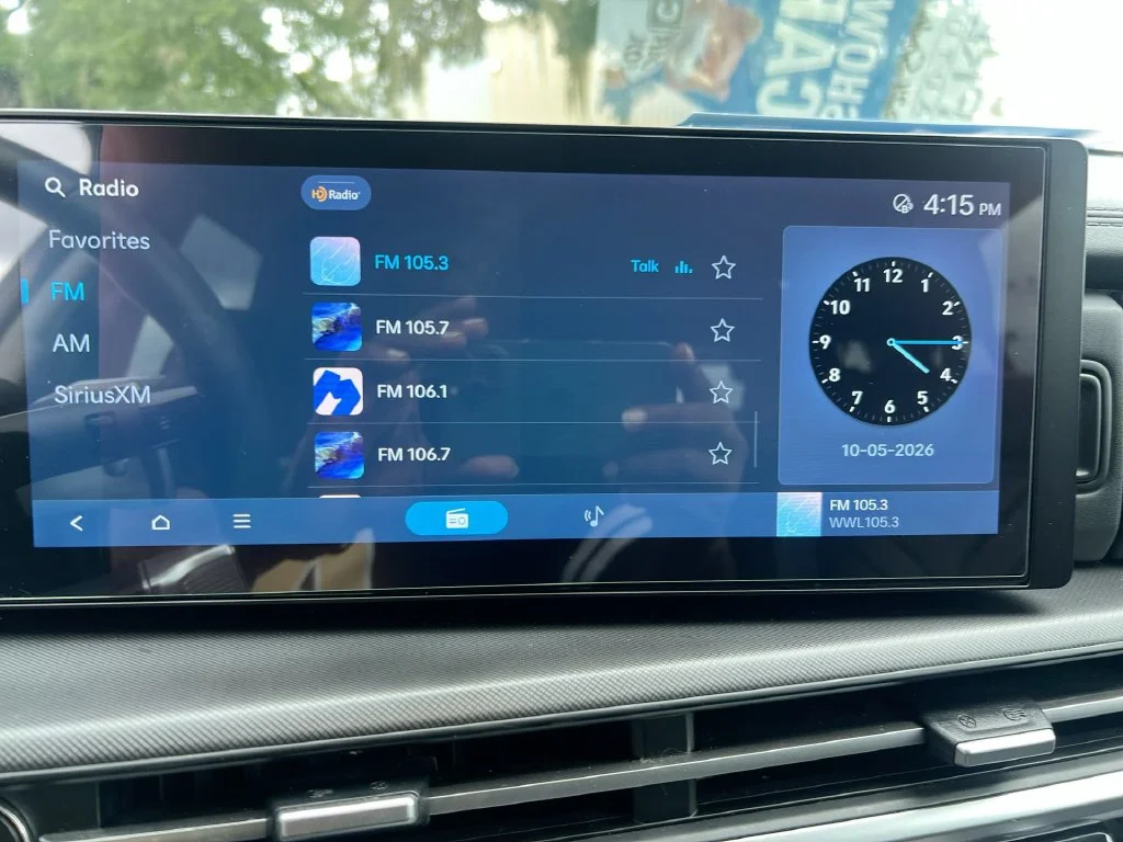 Used 2024 Black Hyundai SEL image 12