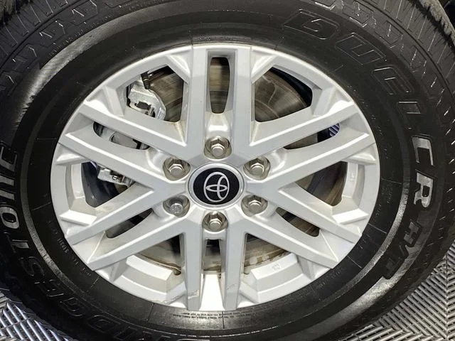 Used 2024 White Toyota SR5 image 35