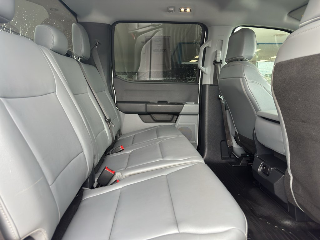 Used 2024 Oxford White Ford XL image 31