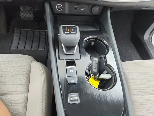 Used 2023 White Nissan SV image 25