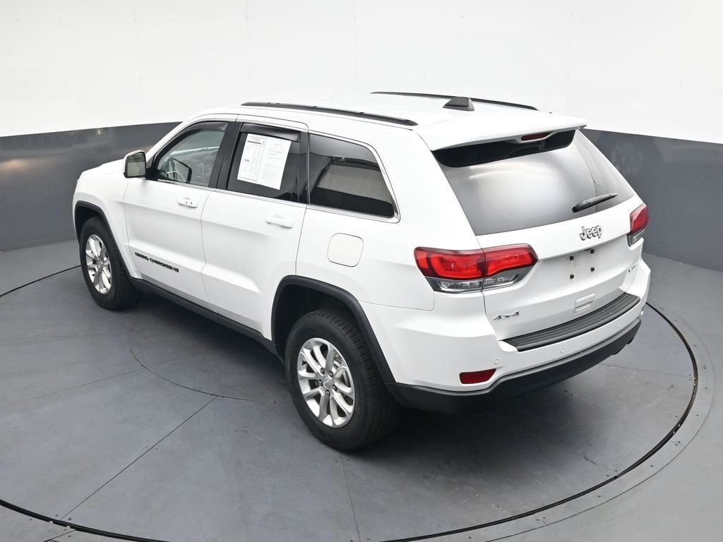 Used 2022 White Jeep Laredo E image 36