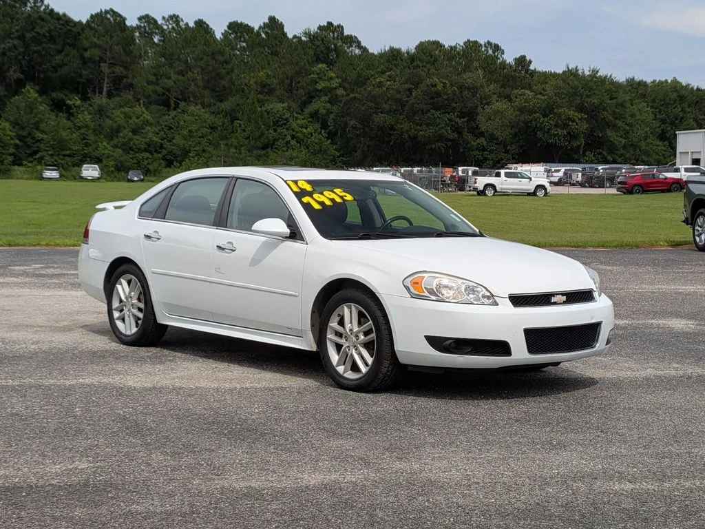 Used 2014 White Chevrolet LTZ image 7
