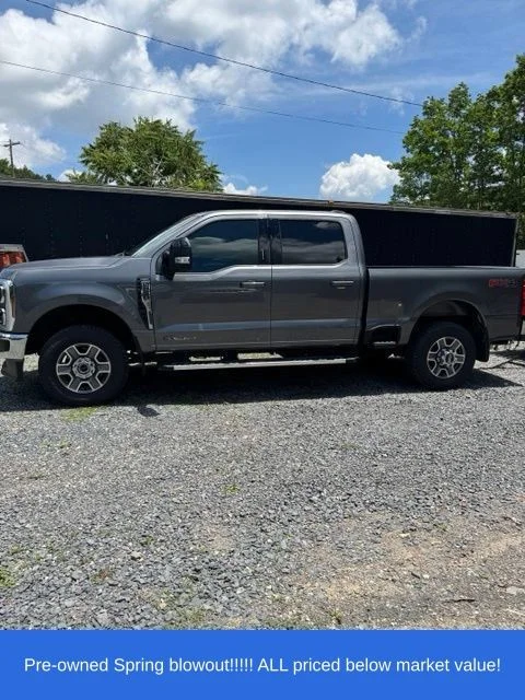 Used 2024 Gray Ford Lariat image 11