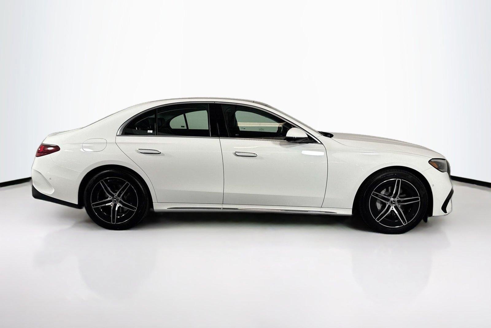 New 2026 Polar White Mercedes-Benz E 350 image 4