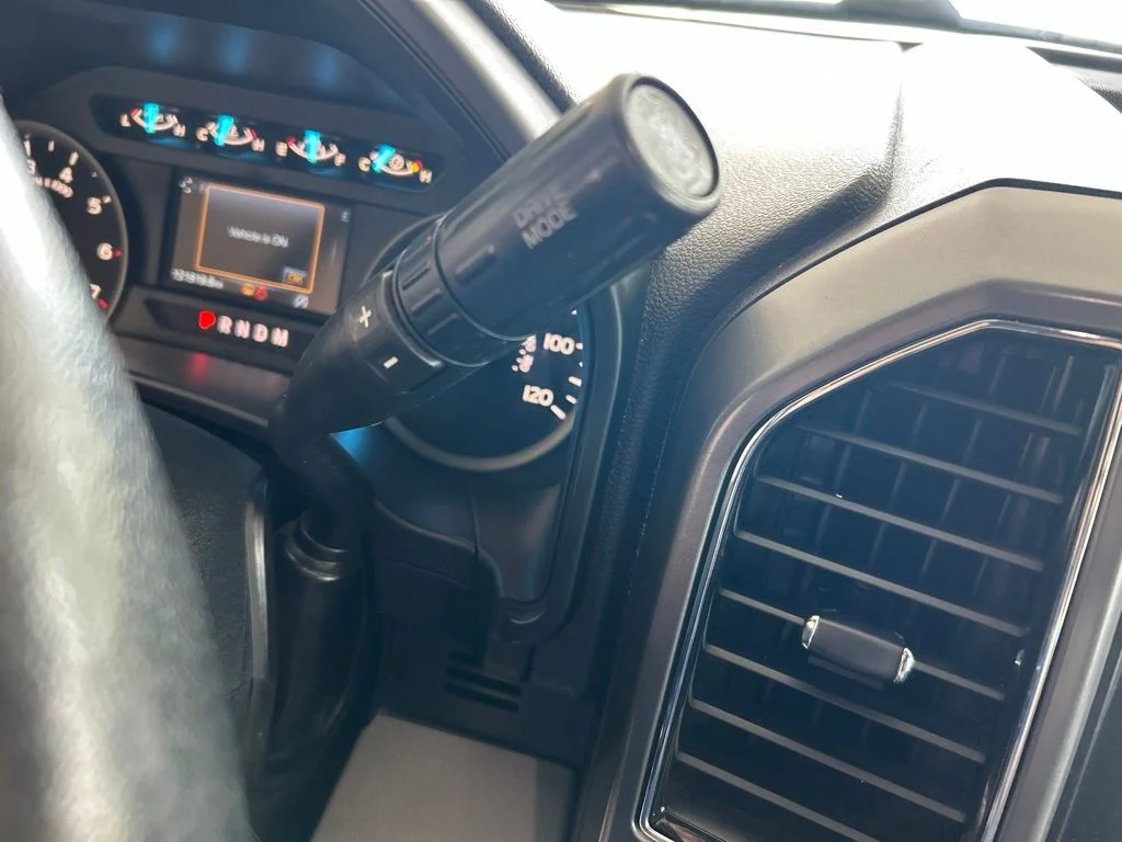 Used 2019 Black Ford XLT image 9