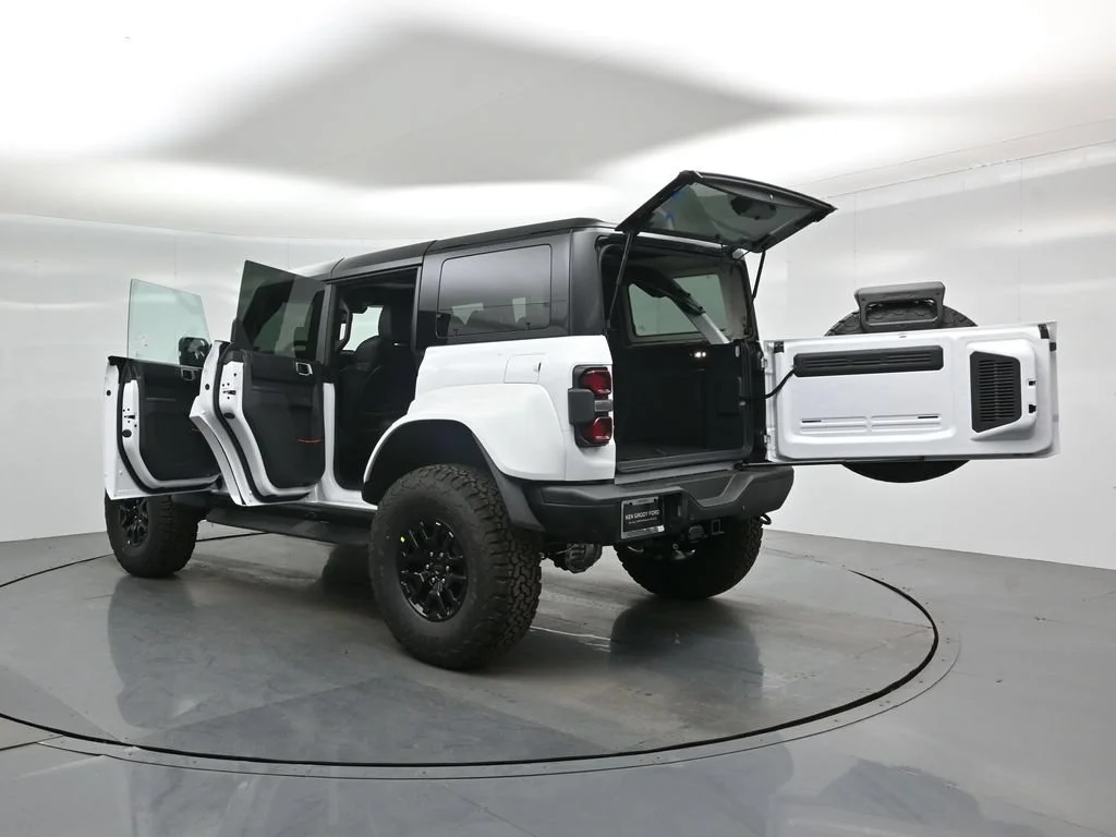 New 2026 Oxford White Ford Raptor image 32