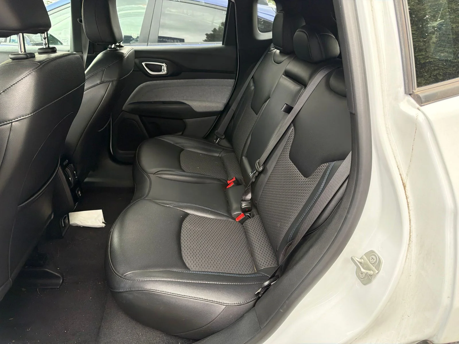 Used 2023 Bright White Clearcoat Jeep Latitude image 8