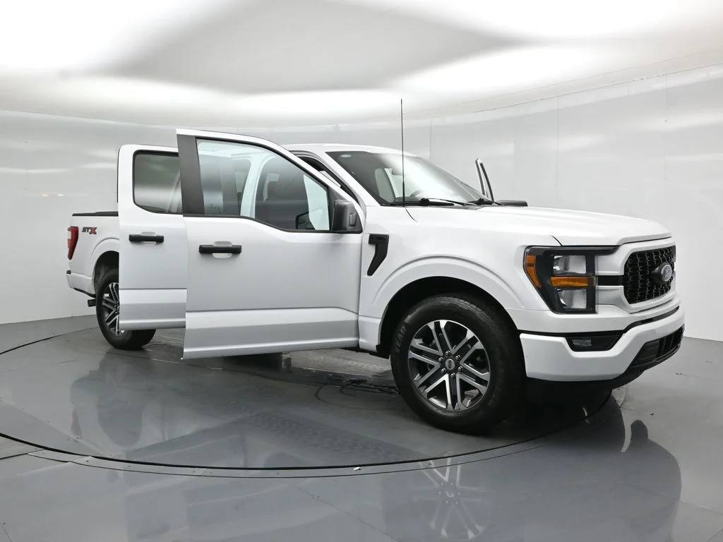 Certified Used 2023 White Ford XL image 30