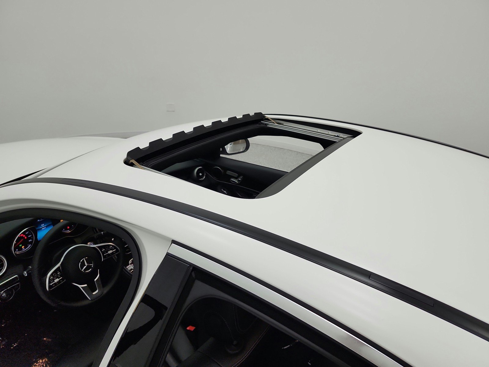 Used 2020 Polar White Mercedes-Benz C 300 Sedan image 11