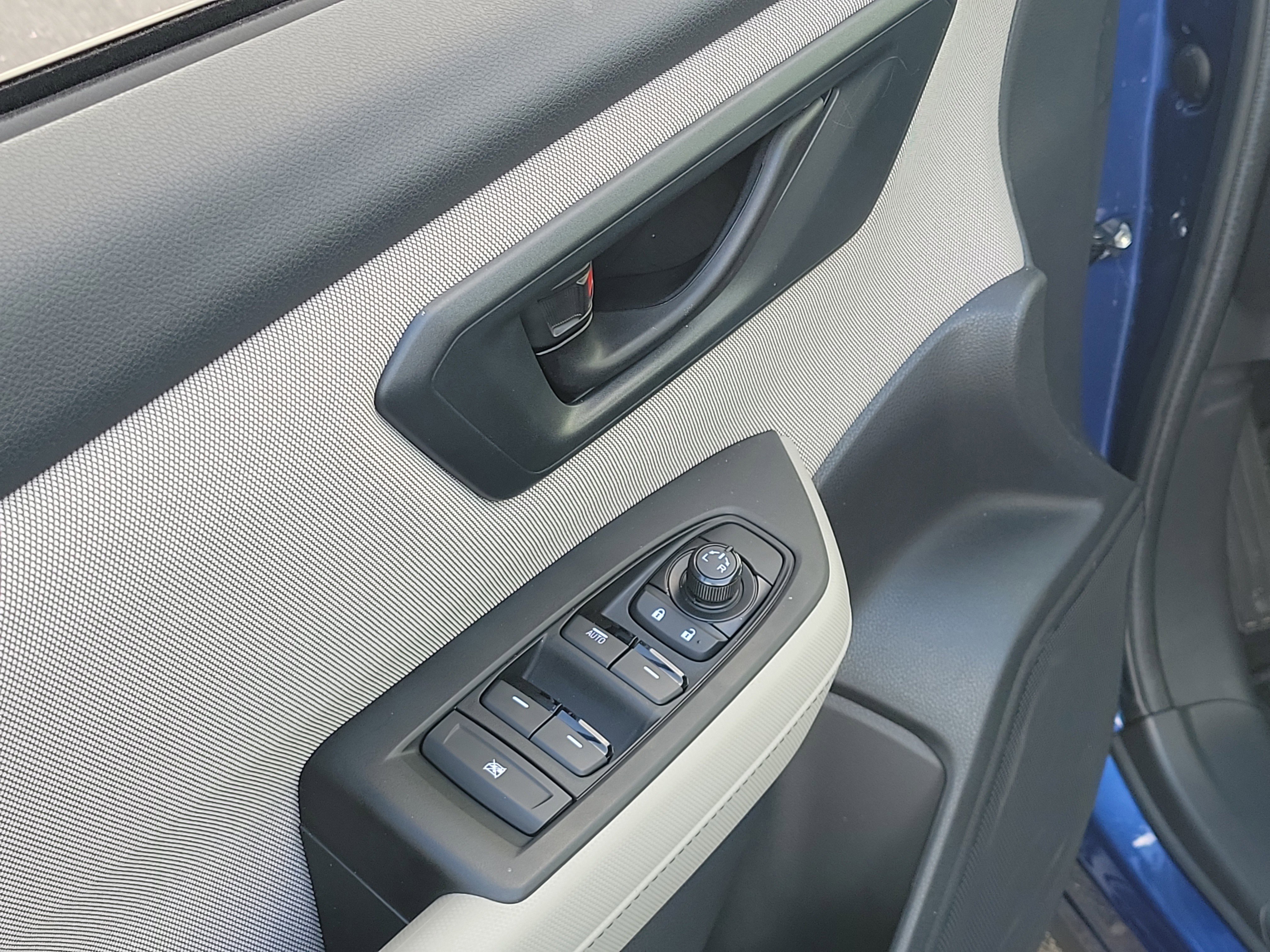 Used 2026 Daybreak Blue Pearl Subaru Sport Utility image 20