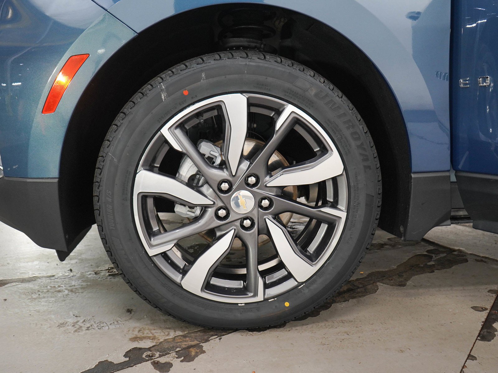 Used 2024 Lakeshore Blue Metallic Chevrolet Premier image 30