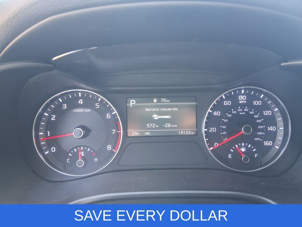 Used 2024 White Kia LXS image 7