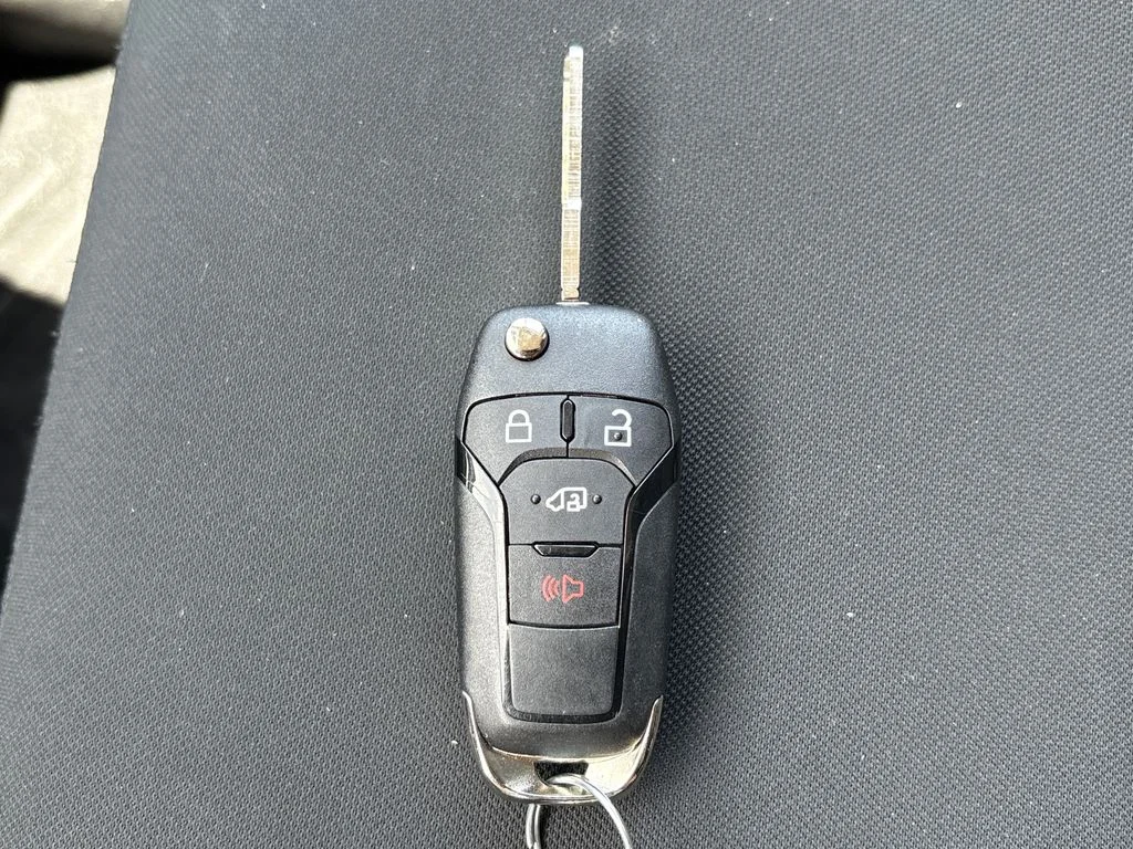 Certified Used 2025 White Ford Base image 31