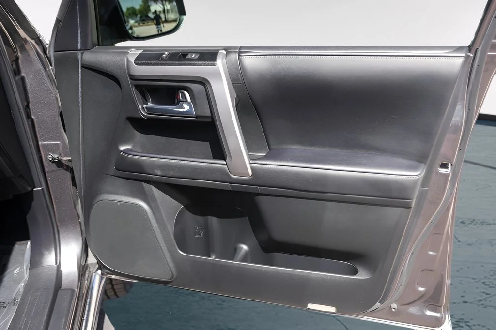 Used 2022 Gray Toyota Limited image 32
