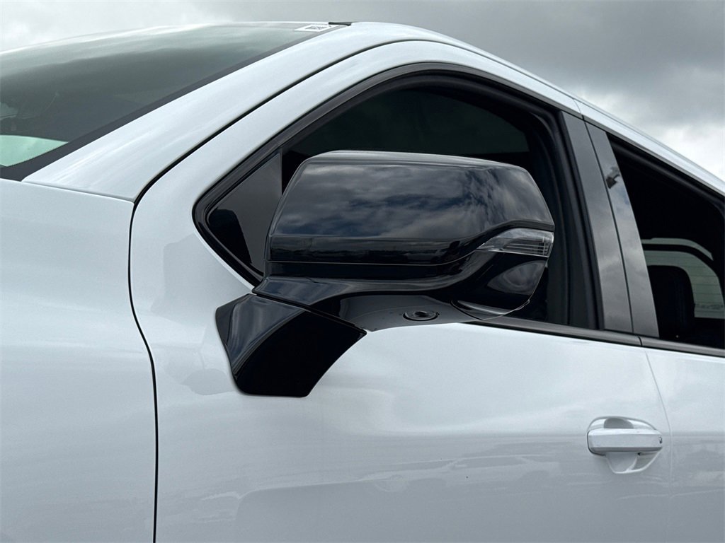 2025 GMC SIERRA - Image 11