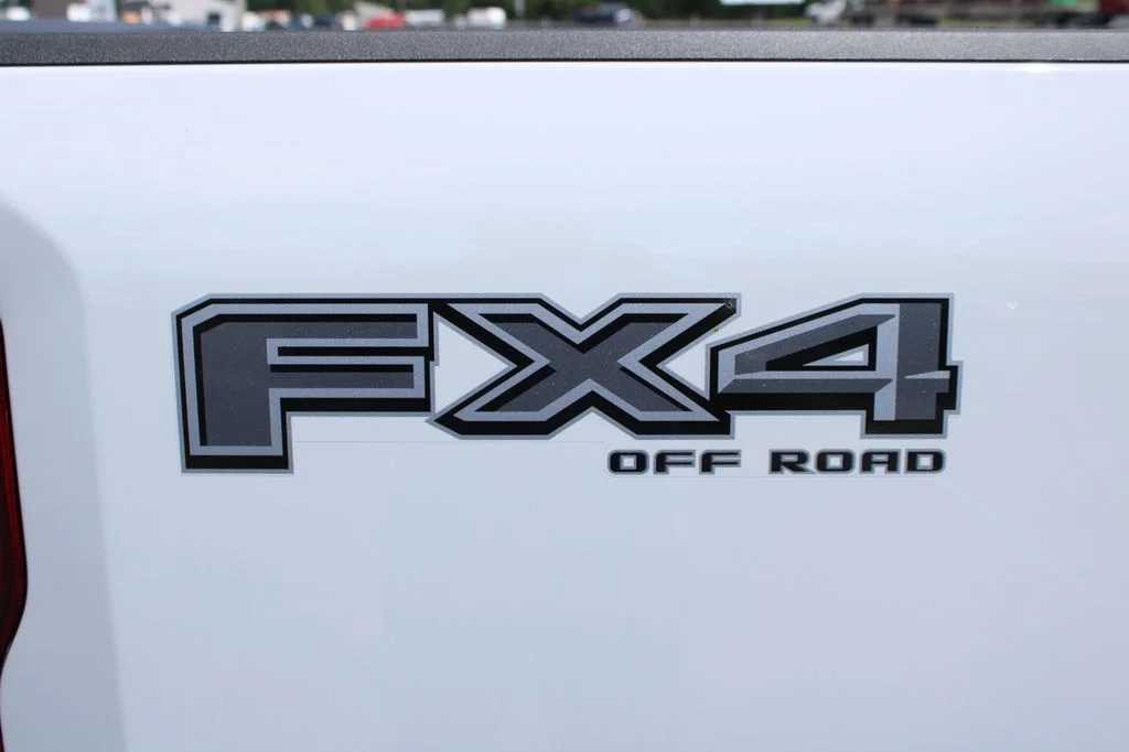 New 2026 Avalanche Ford F-350® XLT image 16