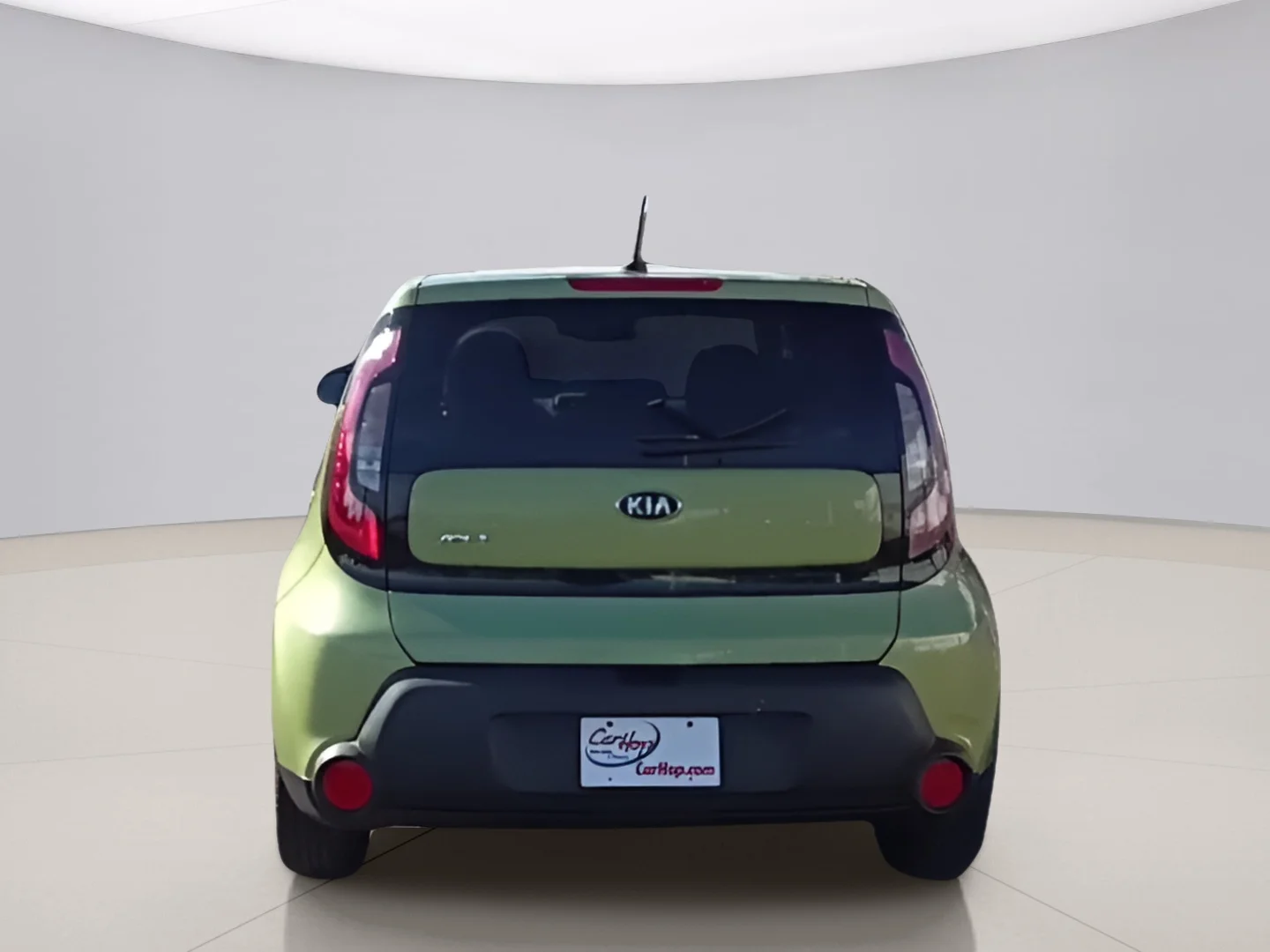Used 2016 Green Kia BASE image 4