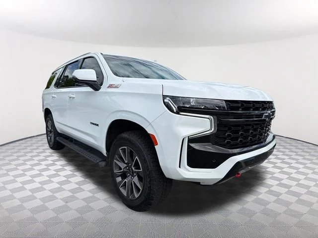 Used 2024 Summit White Chevrolet Z71 image 3